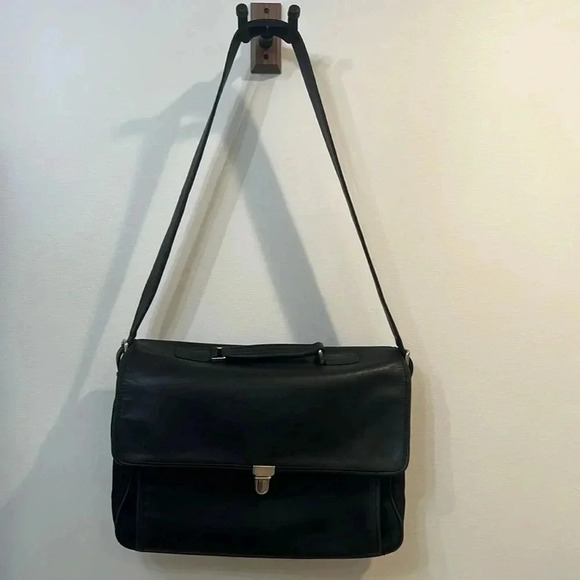 Coach Other - Coach men’s messenger/laptop bag 5105.